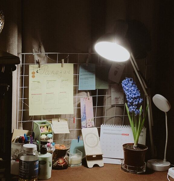 Tips for Creating a Cozy and Inviting Home Office Space